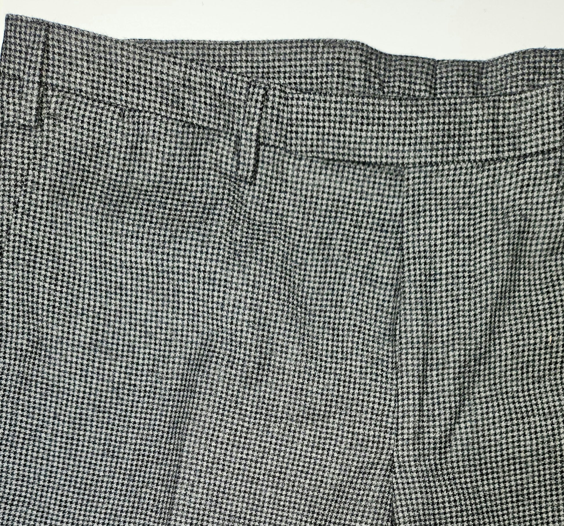 Germano 1952 Virgin Wool stretch trousers in checker grey.