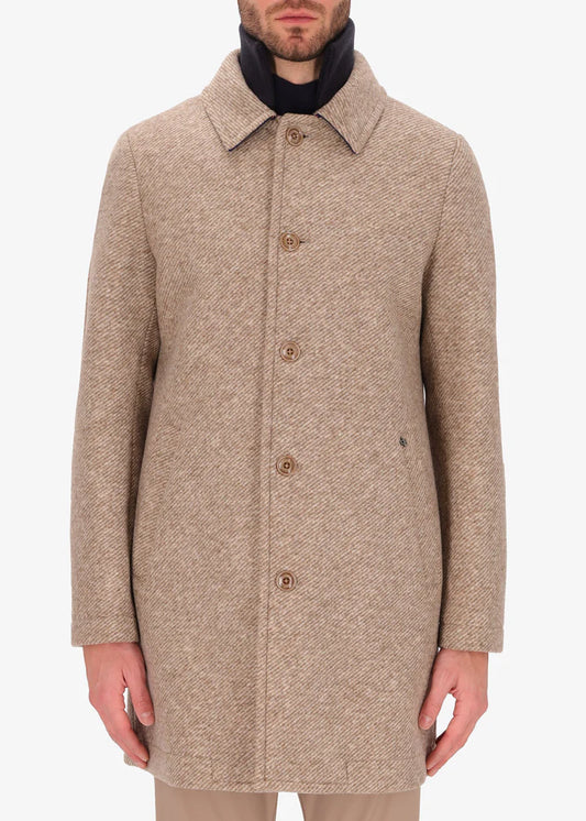 Distretto12 Trench coat Naum in sand.