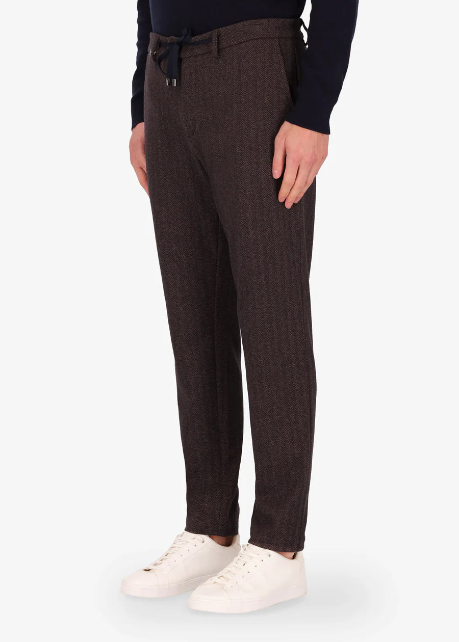 Distretto12 trousers brown with drawstrings.