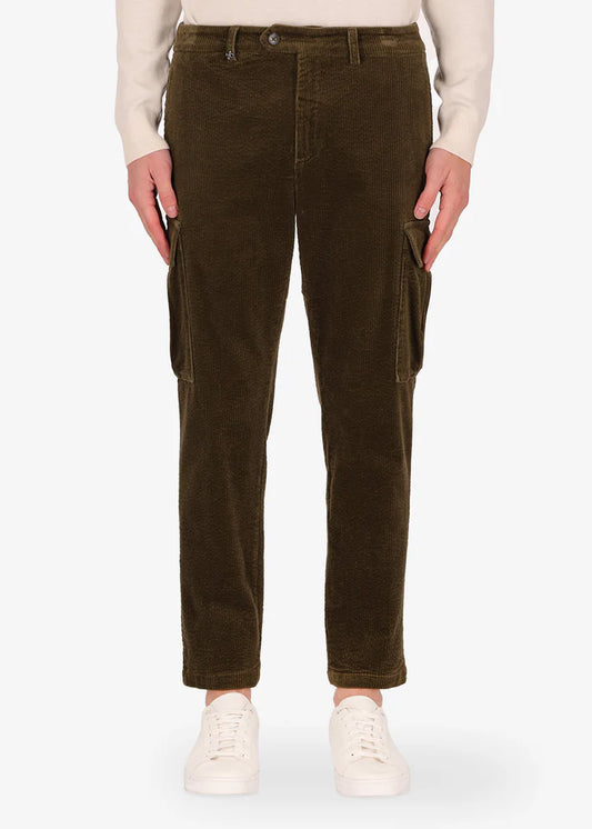 A front facing image of a model wearing Distretto12 corduroy, trousers langa in military.