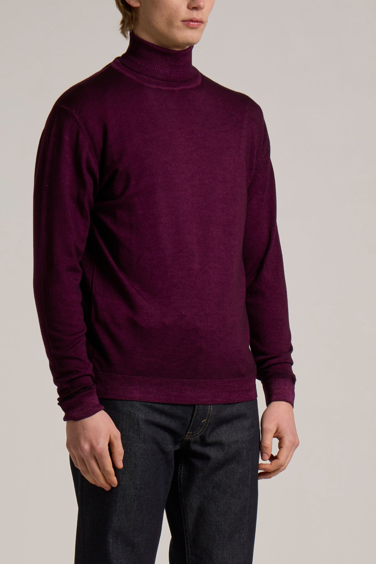 WOOL&CO – THIS EXTRAFINE MERINO WOOL TURTLE NECK SWEATER