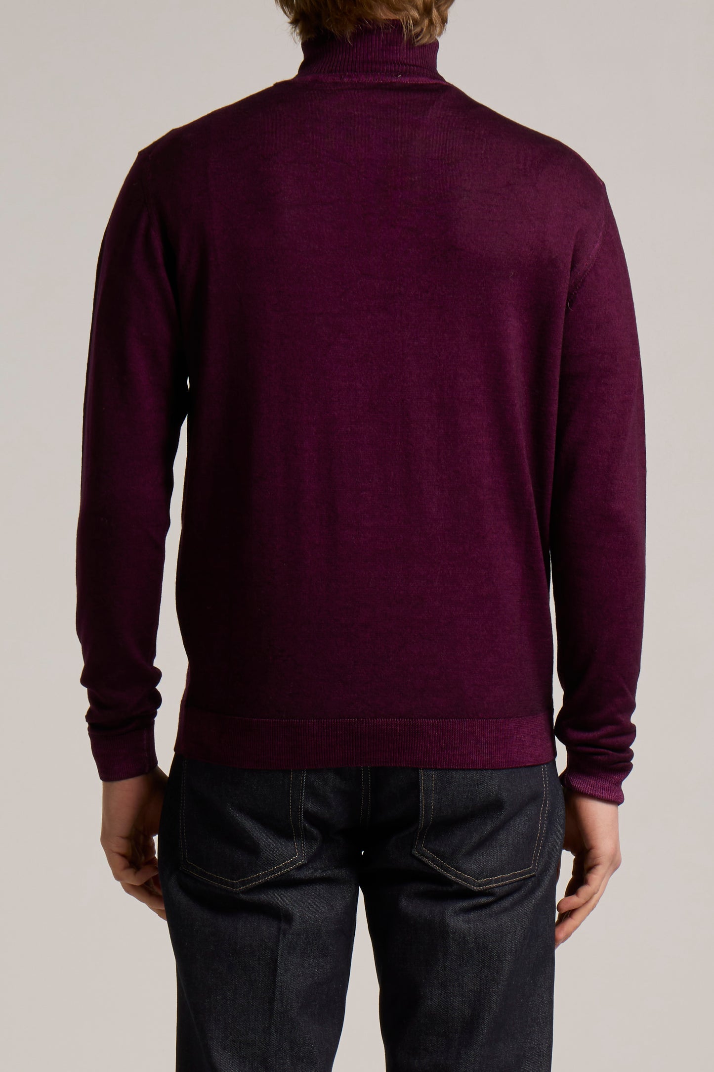 WOOL&CO – THIS EXTRAFINE MERINO WOOL TURTLE NECK SWEATER