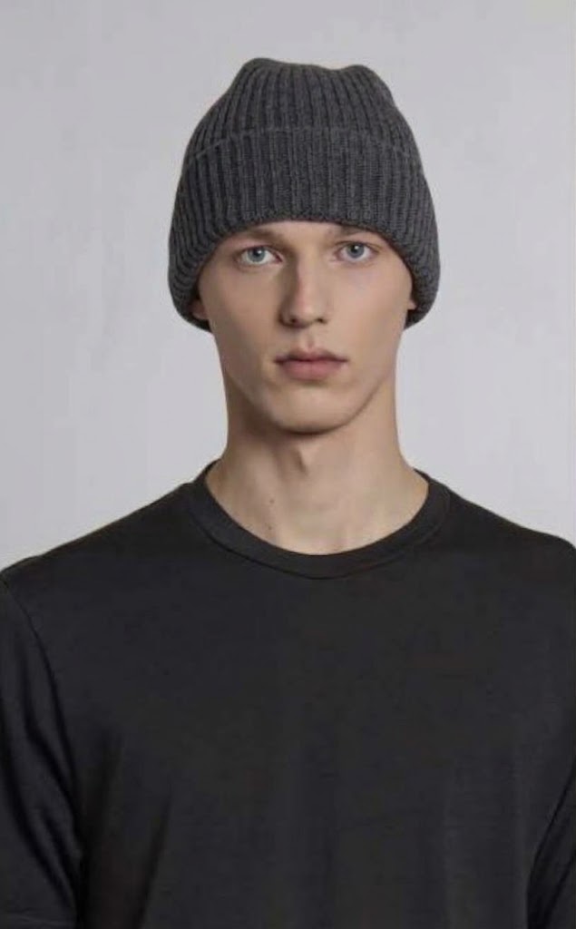 WOOL&CO - CASHMERE MERINO BLEND BEANIE HAT