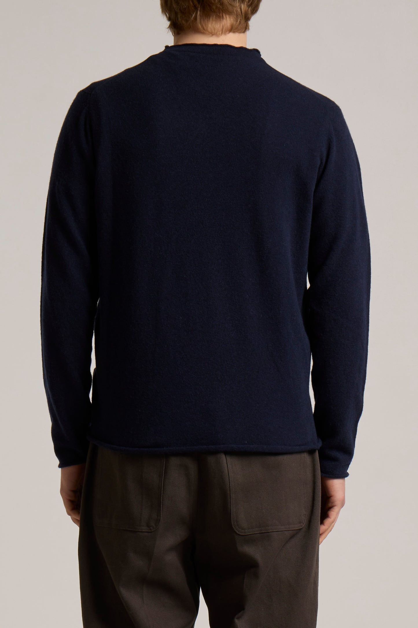 WOOL&CO – THIN CASHMERE & EXTRAFINE VIRGIN MERINO ROLLING FINISHING CREW NECK SWEATER