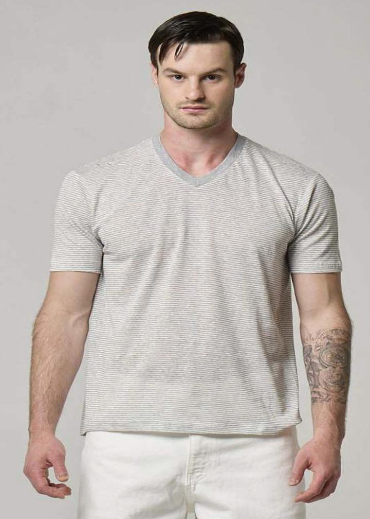 WOOL&CO - SHORT SLEEVES V-NECK SWEATER WITH SOLID COLOURED NECK FINISHING