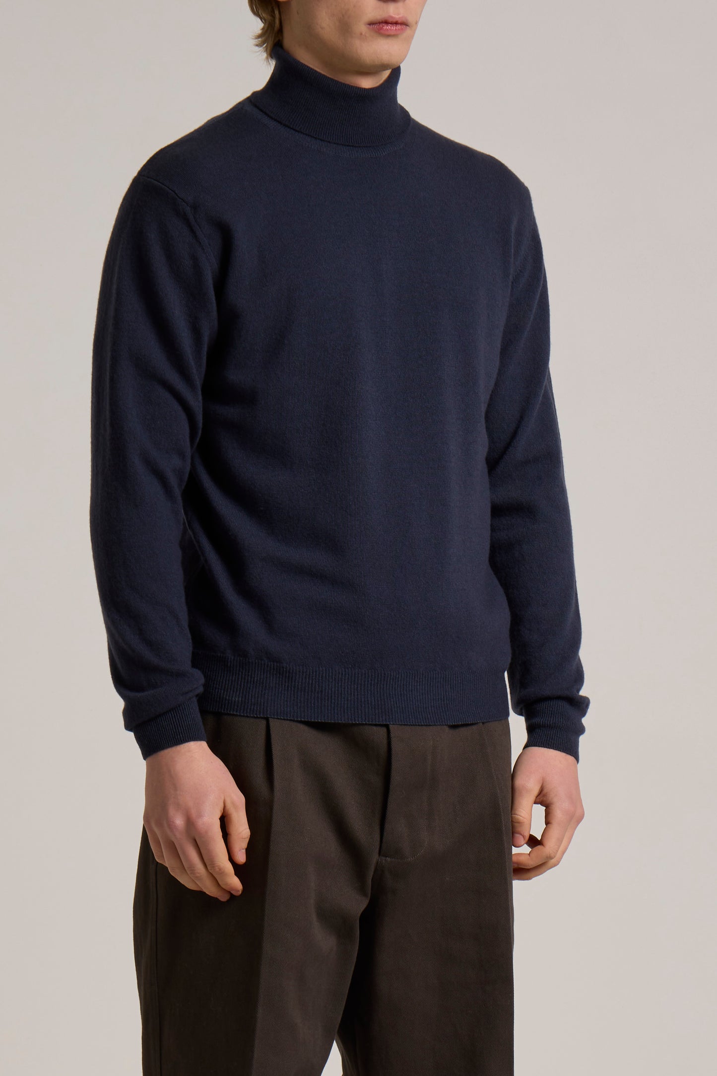 WOOL&CO – EXTRAFINE VIRGIN MERINOS WOOL TURTLE NECK SWEATER