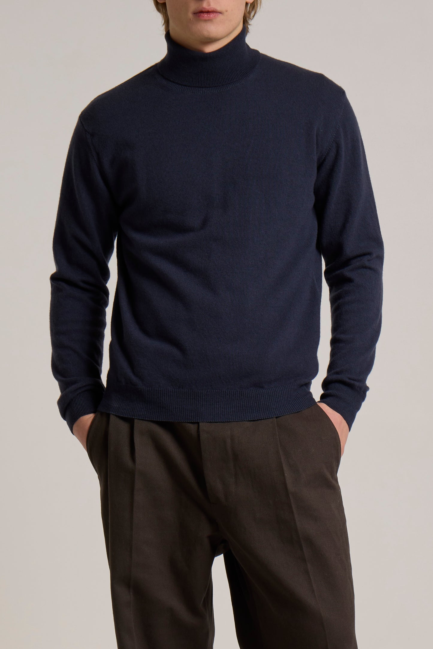 WOOL&CO – EXTRAFINE VIRGIN MERINOS WOOL TURTLE NECK SWEATER