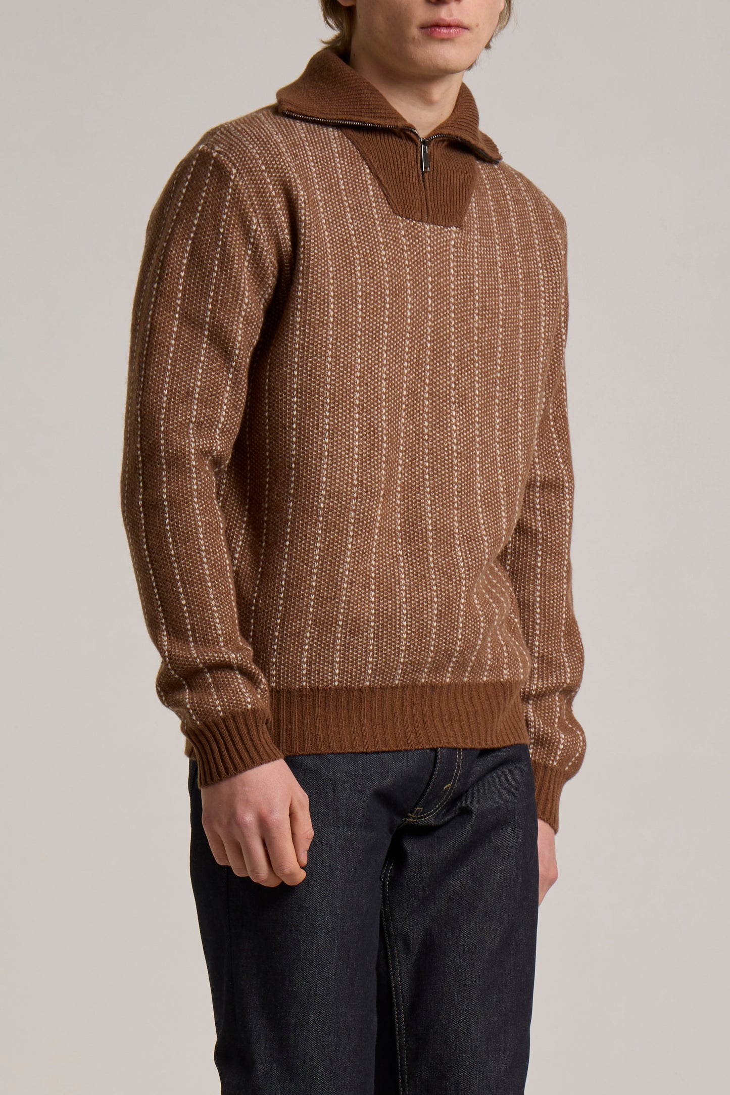 WOOL&CO – WOOL VERTICAL JACQUARD ZIPPED HALF NECK SWEATER