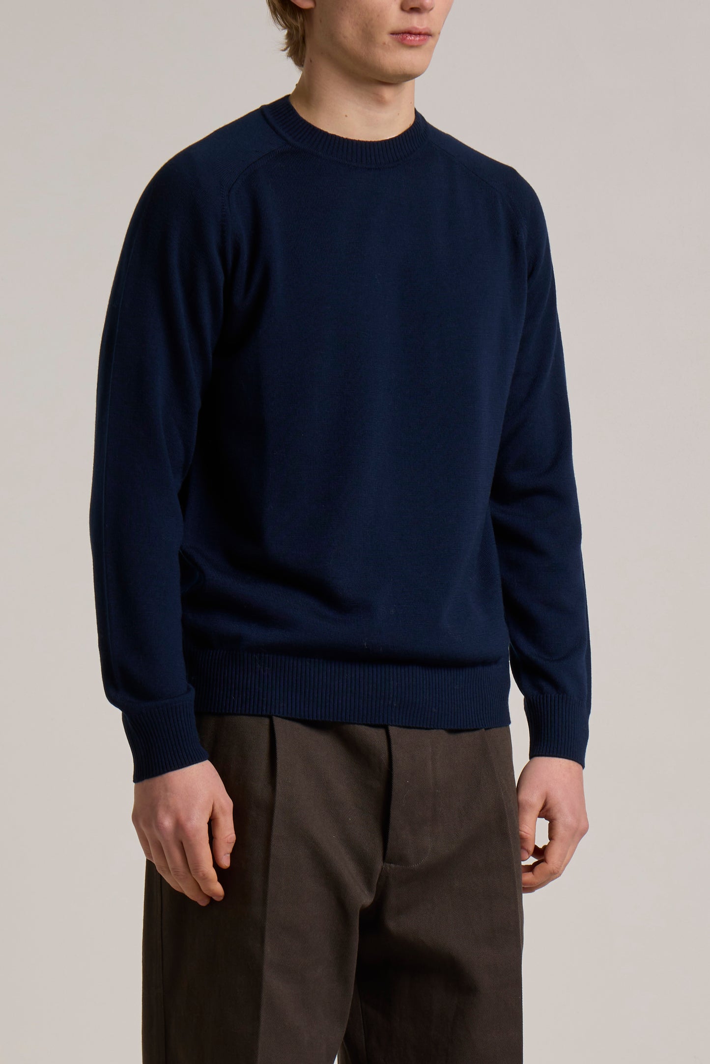 WOOL&CO – SINGLE JERSEY SADDLE SLEEVES CREW NECK SWEATER