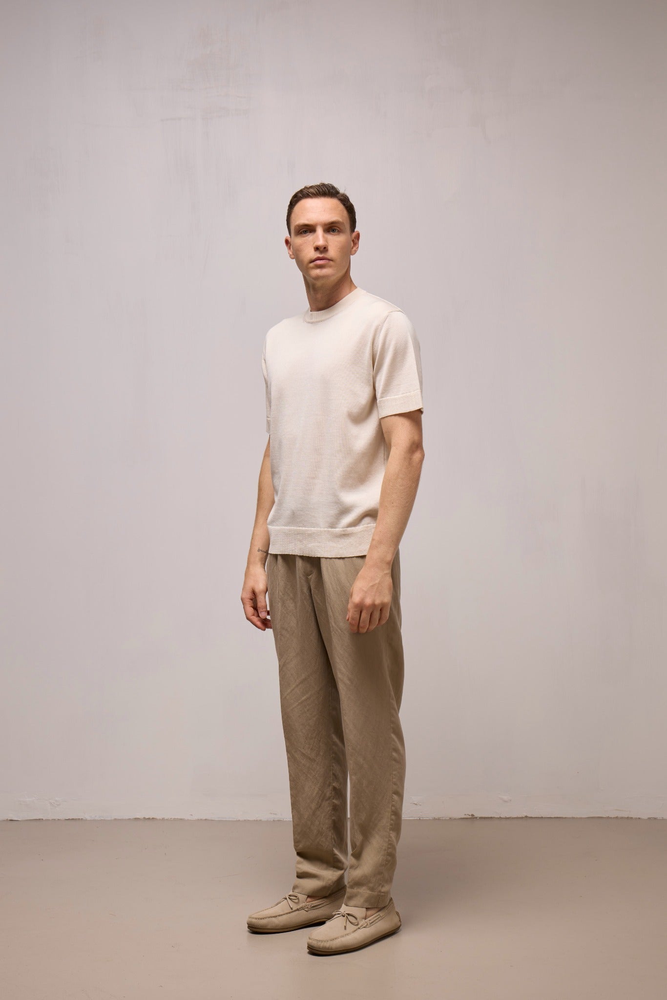 WOOL&CO – SHORT SLEEVES CREWNECK SWEATER