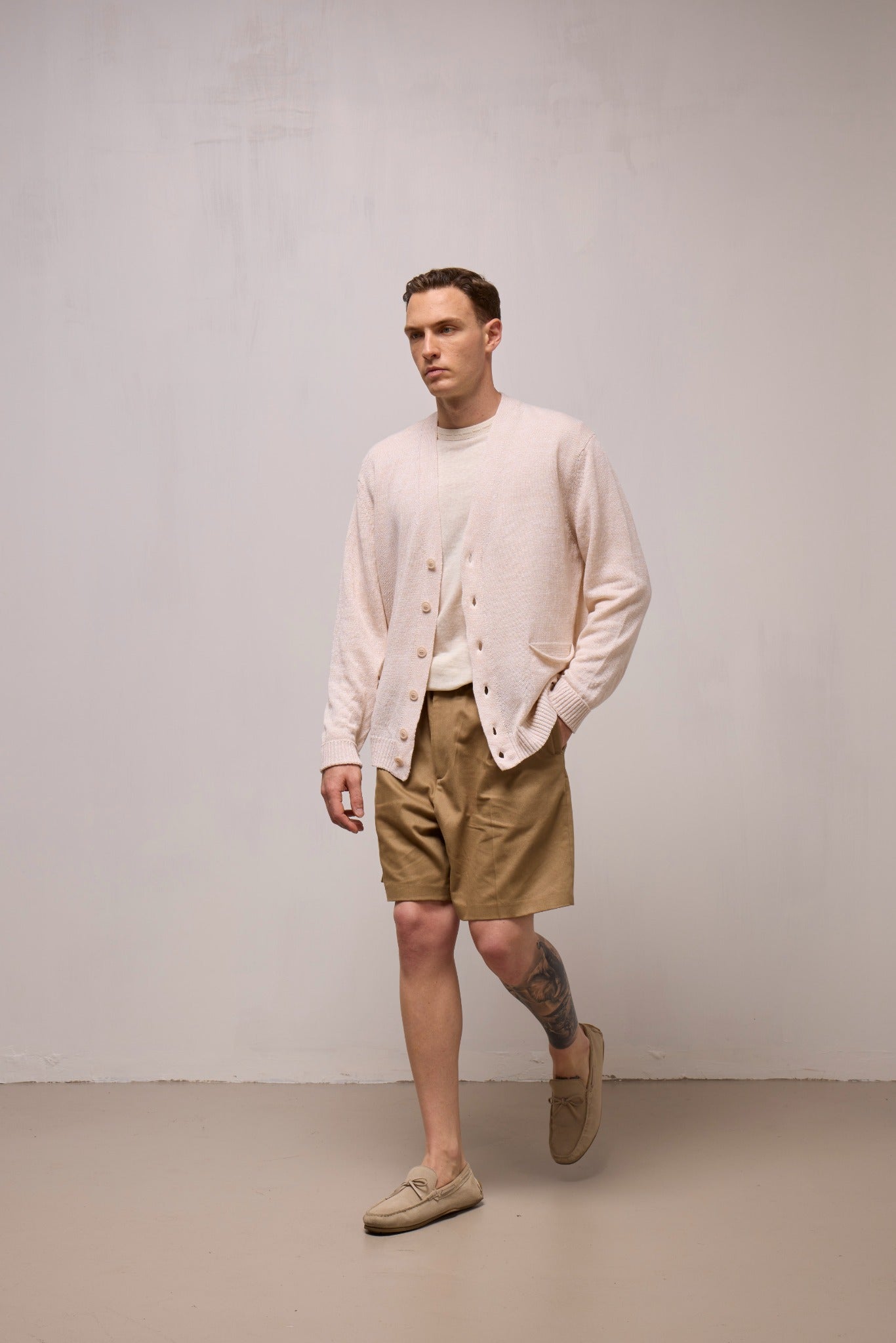 WOOL&CO – LINEN AND COTTON V NECK CARDIGAN